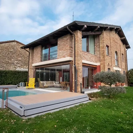 Guesthost - Casa Delle Querce With Pool Gropparello