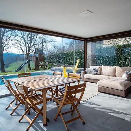 Guesthost - Casa Delle Querce With Pool