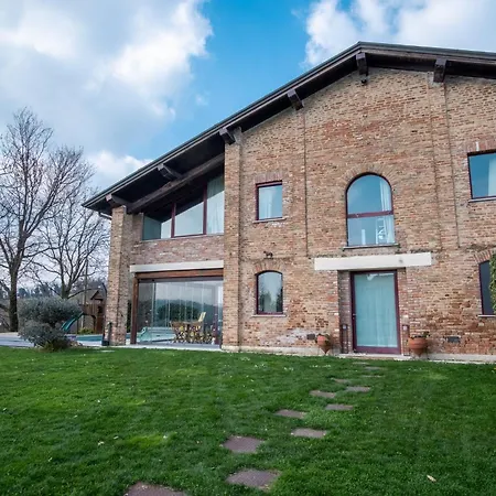 Guesthost - Casa Delle Querce With Pool * Gropparello