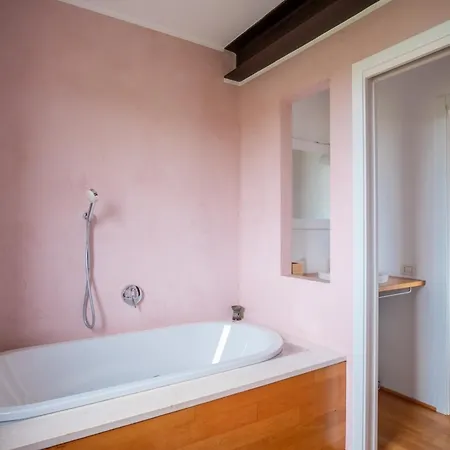 Guesthost - Casa Delle Querce With Pool Villa Gropparello